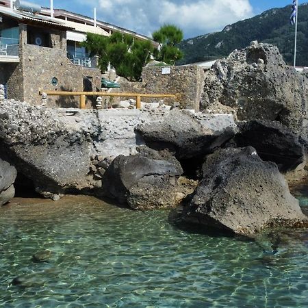 Black Rocks Family, Luxury Seafront Beach Maisonette Agios Gordios  Exterior foto