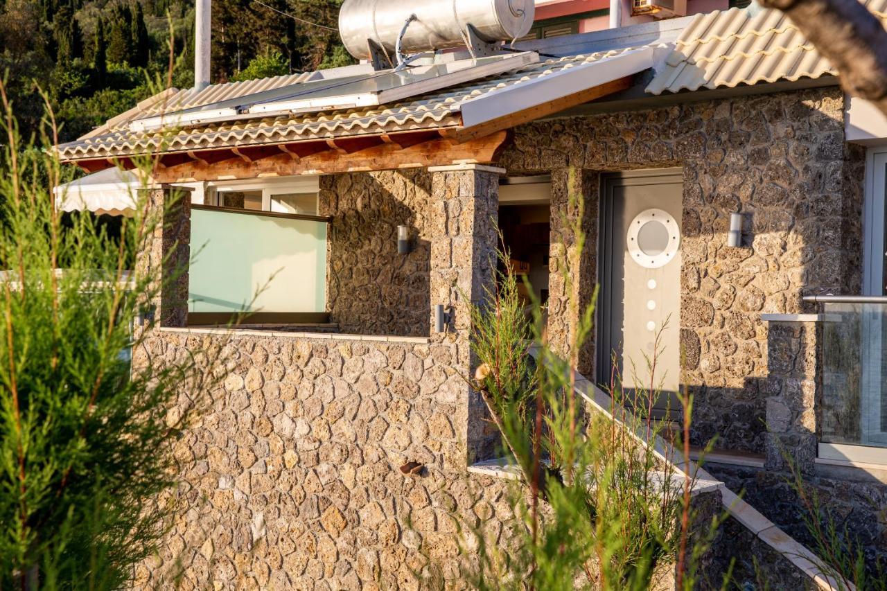 Black Rocks Family, Luxury Seafront Beach Maisonette Agios Gordios  Exterior foto